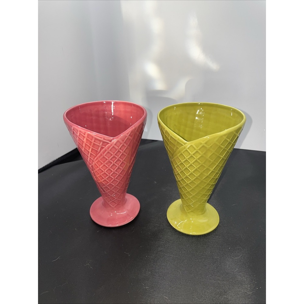 2 J. Godinger &‎ Co. Waffle Cone Style Dessert Dishes